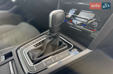 Седан Volkswagen Passat 2020 в 