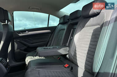 Седан Volkswagen Passat 2020 в 
