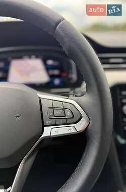 Седан Volkswagen Passat 2020 в 