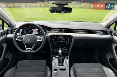 Седан Volkswagen Passat 2020 в 