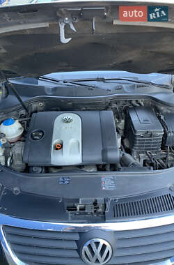 Седан Volkswagen Passat 2006 в 
