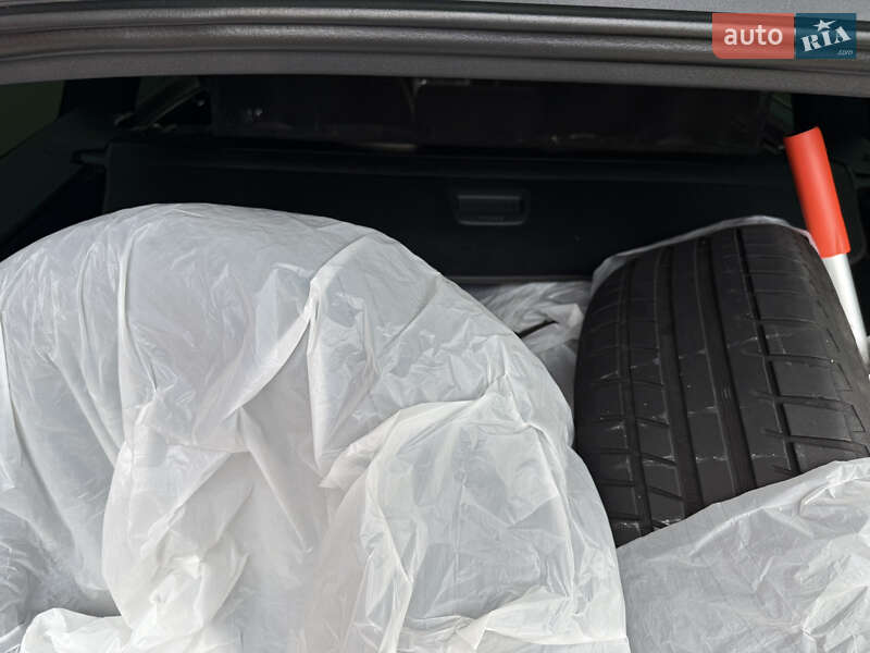 Универсал Volkswagen Passat 2014 в Киеве