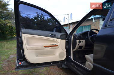 Седан Volkswagen Passat 2000 в 