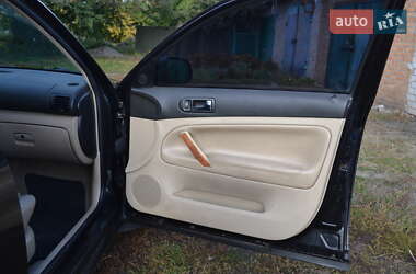 Седан Volkswagen Passat 2000 в 