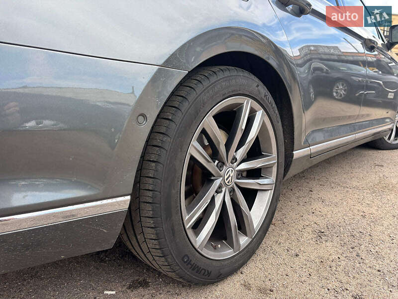 Універсал Volkswagen Passat 2017 в Запоріжжі