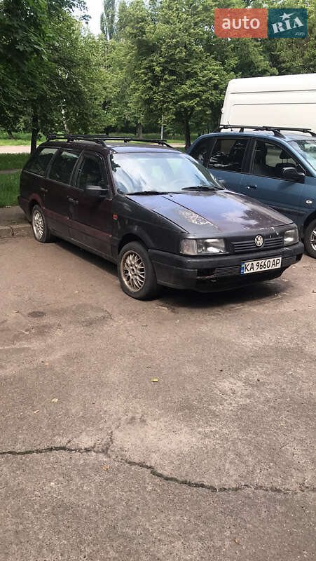 Универсал Volkswagen Passat 1993 в Киеве