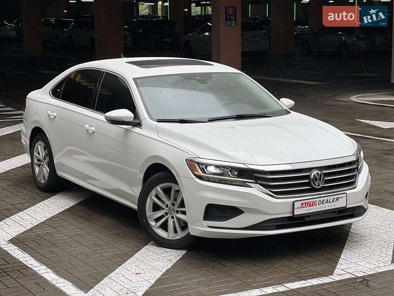 Седан Volkswagen Passat 2020 в Киеве