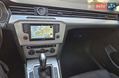 Универсал Volkswagen Passat 2015 в 