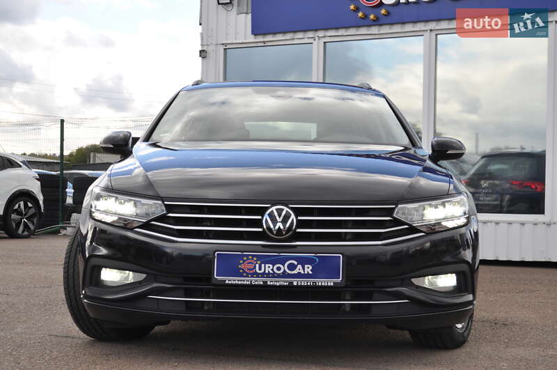Универсал Volkswagen Passat 2022 в Киеве