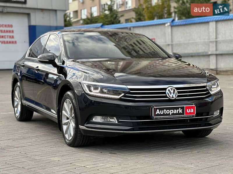 Седан Volkswagen Passat 2017 в Одессе