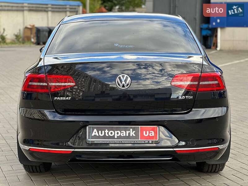Седан Volkswagen Passat 2017 в Одессе