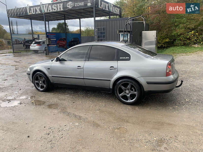 Седан Volkswagen Passat 2002 в Перемишлянах