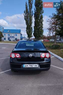 Седан Volkswagen Passat 2010 в Житомире