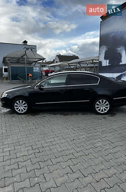 Седан Volkswagen Passat 2009 в 