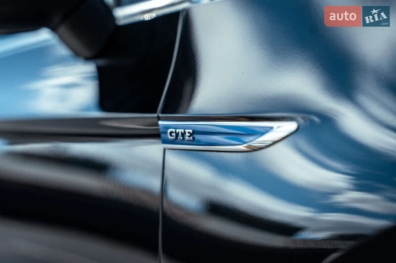 Универсал Volkswagen Passat 2021 в Киеве