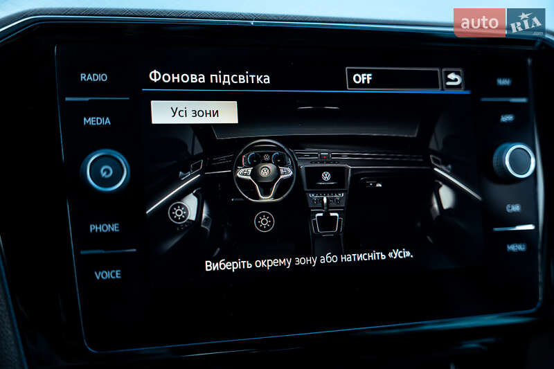 Универсал Volkswagen Passat 2021 в Киеве