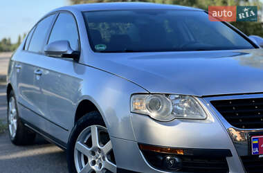 Седан Volkswagen Passat 2006 в 
