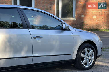Седан Volkswagen Passat 2006 в 