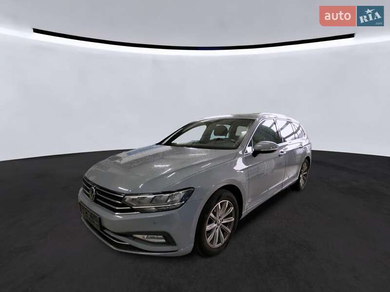 Универсал Volkswagen Passat 2022 в 