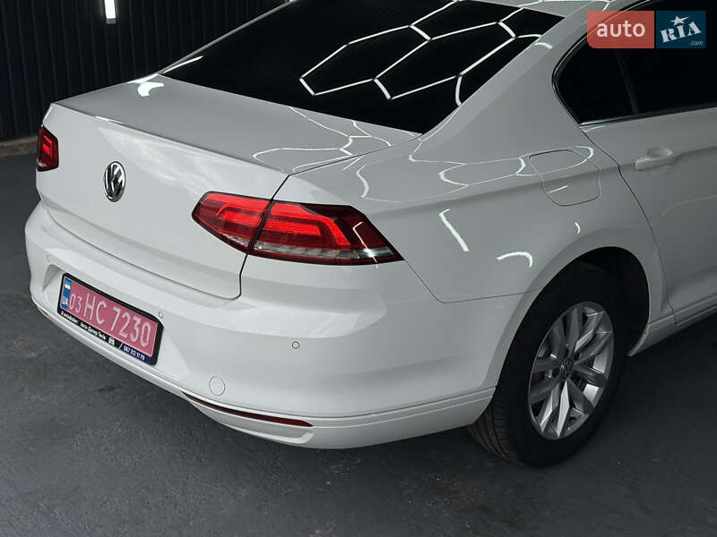 Седан Volkswagen Passat 2016 в Тячеве фото 24 Седан Volkswagen Passat 2016 в Тячеве
