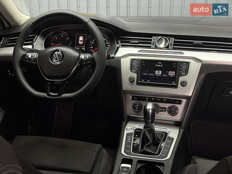 Седан Volkswagen Passat 2016 в Тячеве фото 28 Седан Volkswagen Passat 2016 в Тячеве