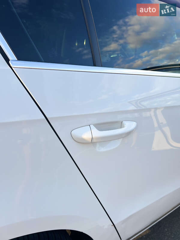 Седан Volkswagen Passat 2013 в Киеве фото 17 Седан Volkswagen Passat 2013 в Киеве