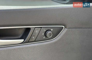 Седан Volkswagen Passat 2015 в 