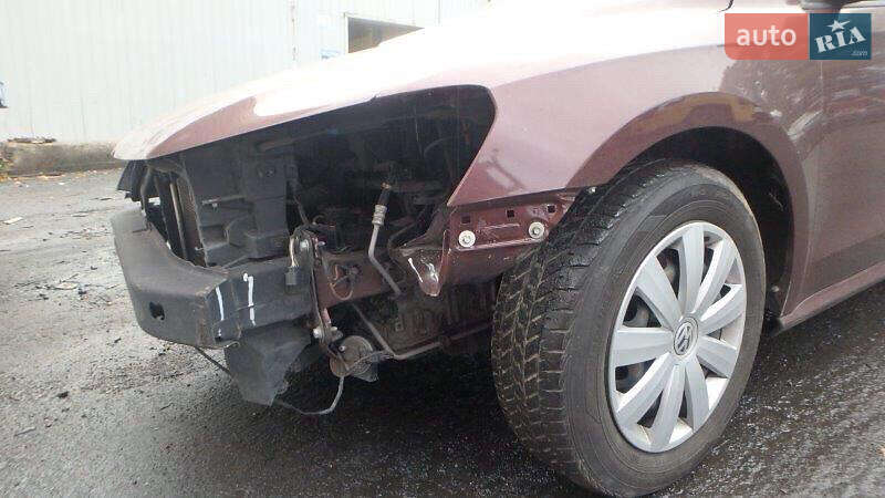 Седан Volkswagen Passat 2012 в Киеве фото 7 Седан Volkswagen Passat 2012 в Киеве