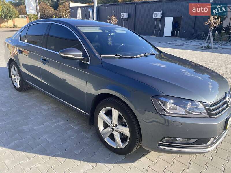 Седан Volkswagen Passat 2013 в 
