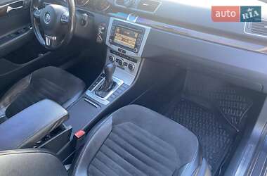 Седан Volkswagen Passat 2013 в 