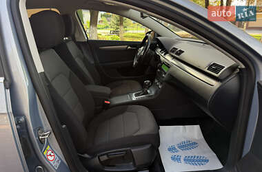 Седан Volkswagen Passat 2013 в 