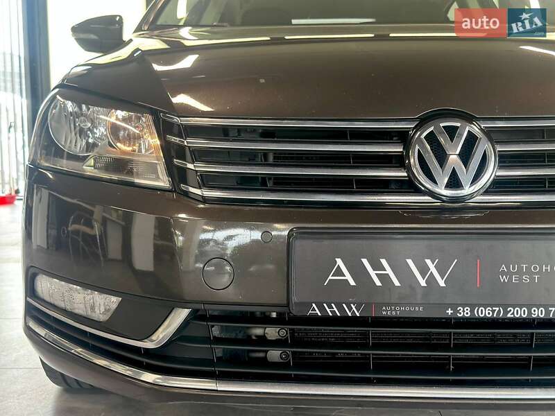Седан Volkswagen Passat 2013 в Львове