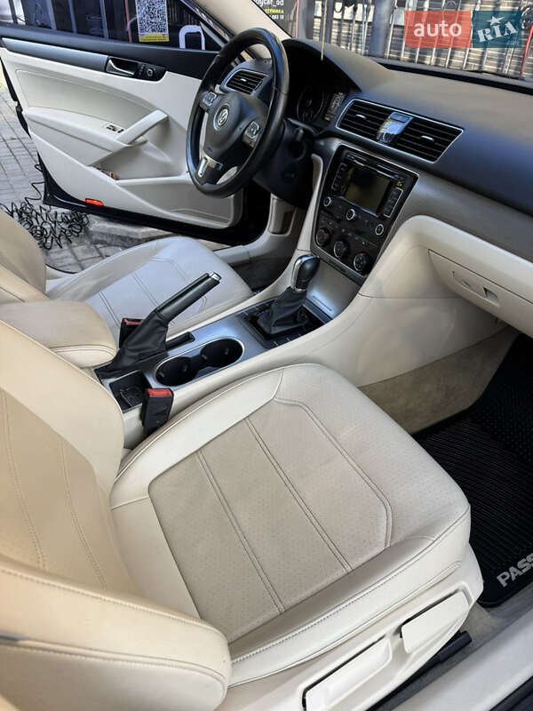 Седан Volkswagen Passat 2014 в Одессе