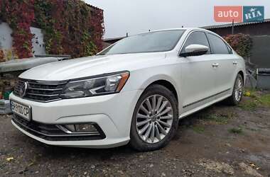 Седан Volkswagen Passat 2016 в Сумах