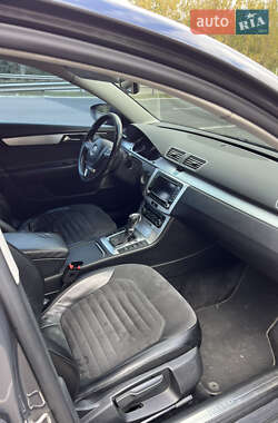 Универсал Volkswagen Passat 2011 в 