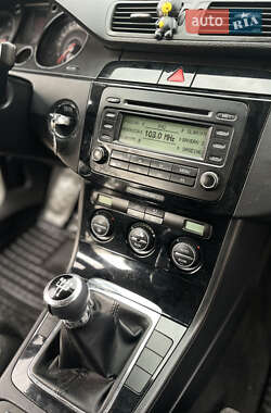 Седан Volkswagen Passat 2006 в 