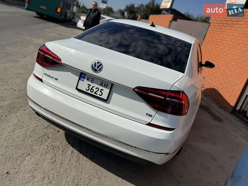 Седан Volkswagen Passat 2017 в Дніпрі