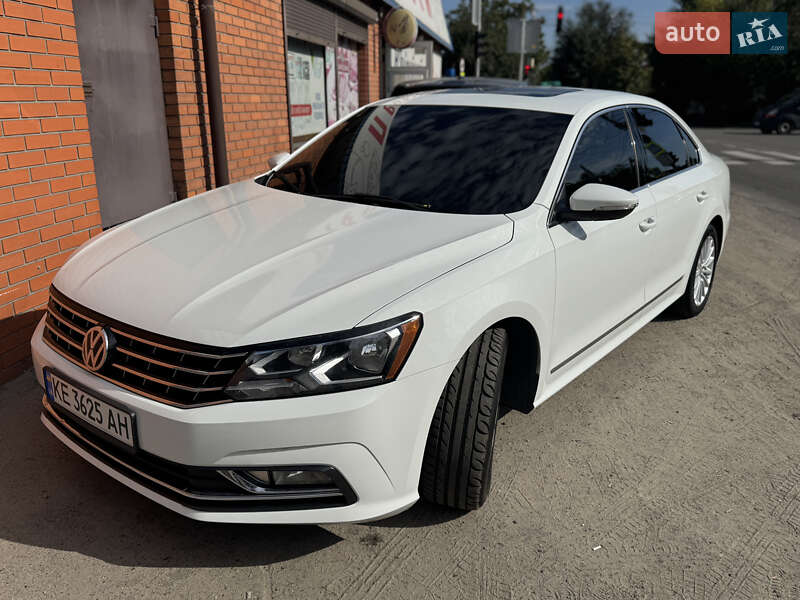 Седан Volkswagen Passat 2017 в Дніпрі