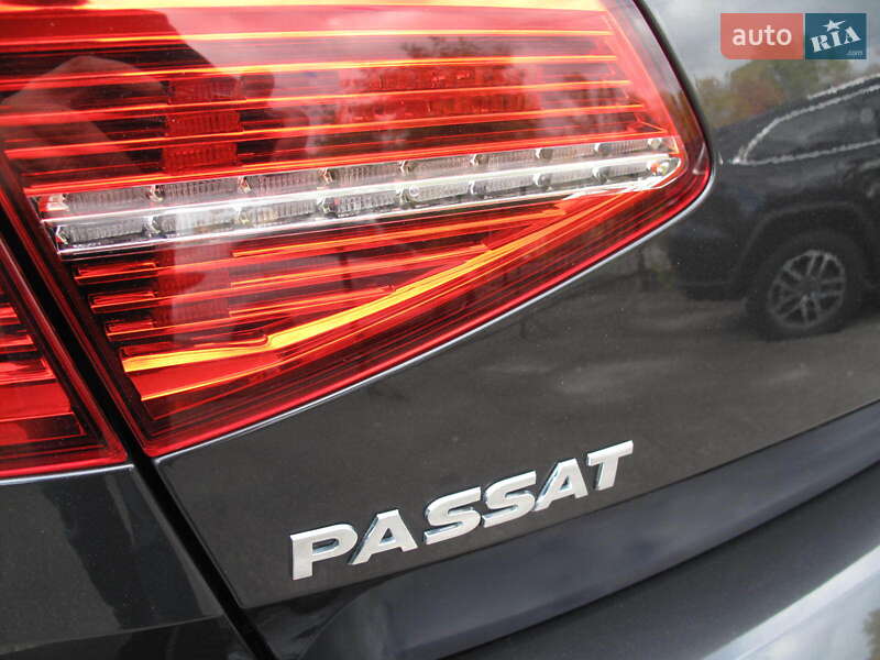 Седан Volkswagen Passat 2018 в Киеве