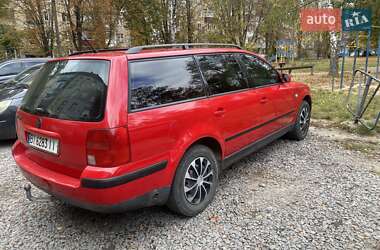 Универсал Volkswagen Passat 1998 в 
