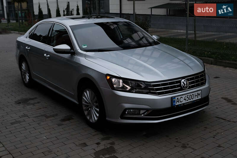 Седан Volkswagen Passat 2016 в Луцьку