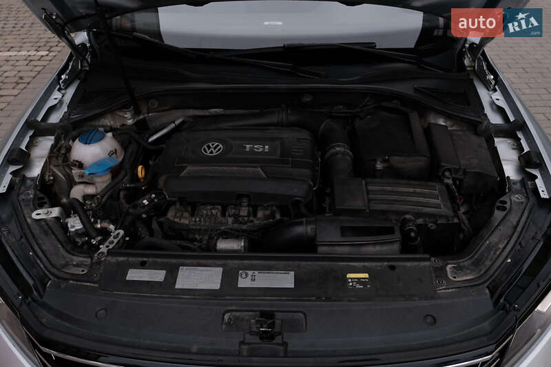 Седан Volkswagen Passat 2016 в Луцьку