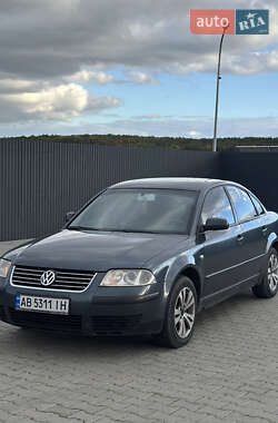 Седан Volkswagen Passat 2002 в Летичіві