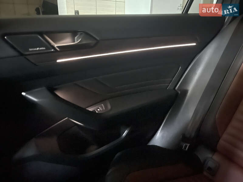 Универсал Volkswagen Passat 2021 в Южном