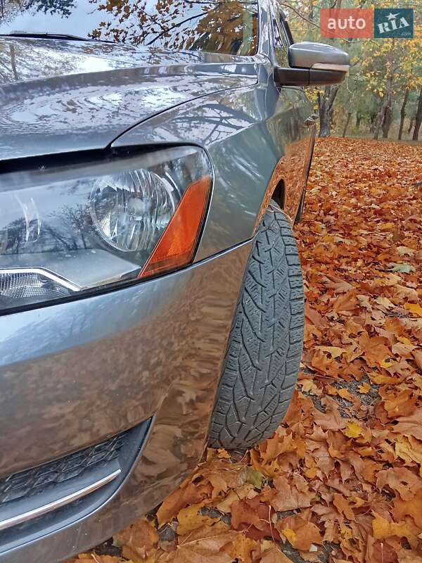 Седан Volkswagen Passat 2015 в Кропивницком