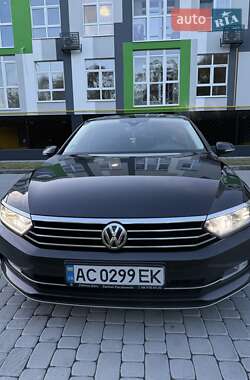 Седан Volkswagen Passat 2017 в Шептицькому