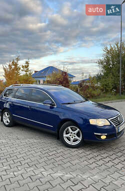 Універсал Volkswagen Passat 2005 в Івано-Франківську