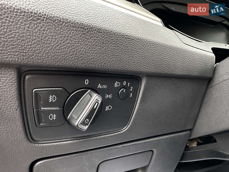 Универсал Volkswagen Passat 2015 в Киеве