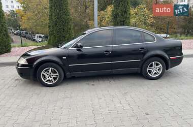 Седан Volkswagen Passat 2001 в 
