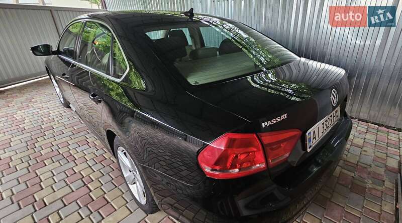 Седан Volkswagen Passat 2013 в Киеве